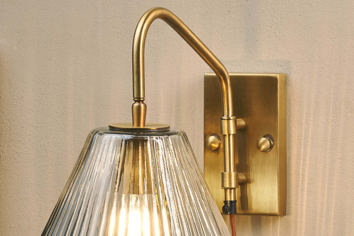Akoli Glass Wall Lamp - Clear & Antique Brass