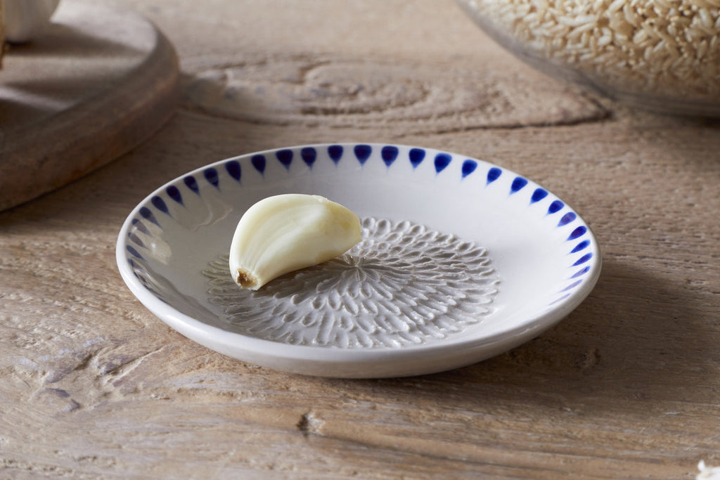 Indigo Drop Garlic Grater - Cream & Indigo