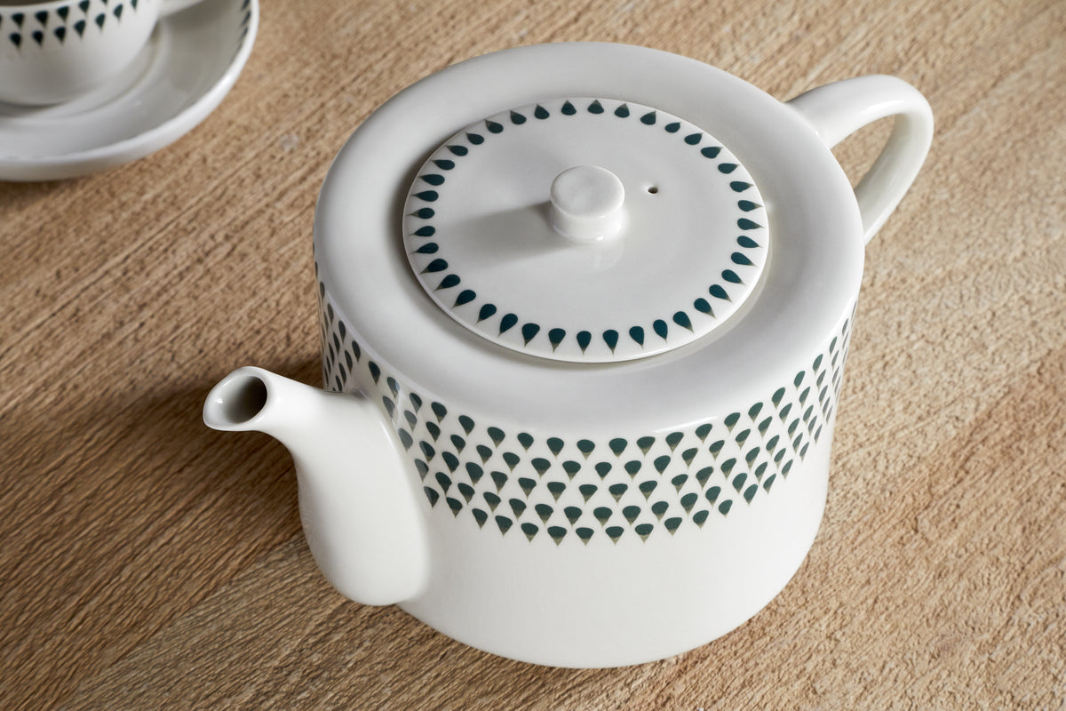 Juniper Drop 4 Person Teapot - Cream & Juniper