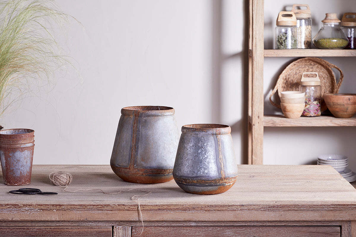 Mamba Outdoor Planter - Aged Zinc