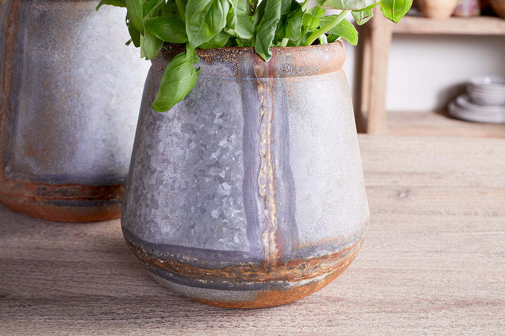 Mamba Outdoor Planter - Aged Zinc