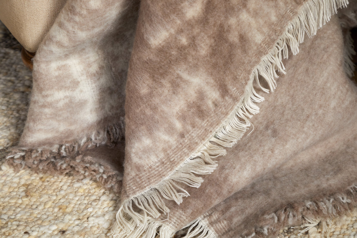 Kambali Disressed Wool Jacquard Throw - Natural