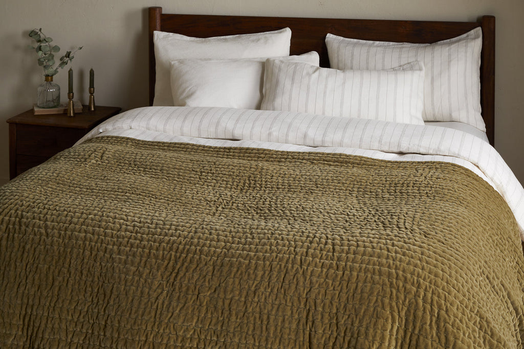 Nidra Velvet & Linen Bed Quilt - Moss