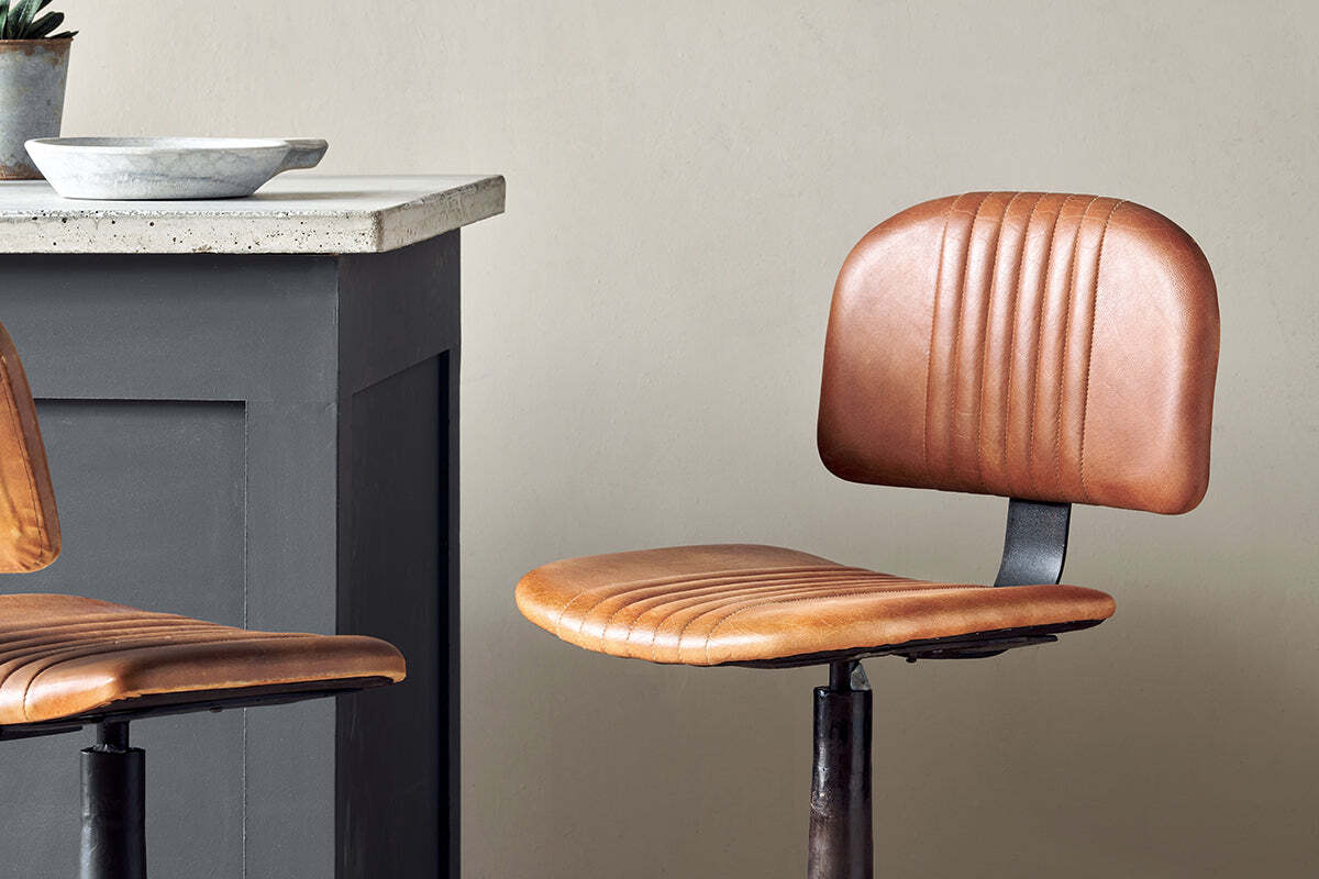 Narwana Bar Chair - Aged Tan