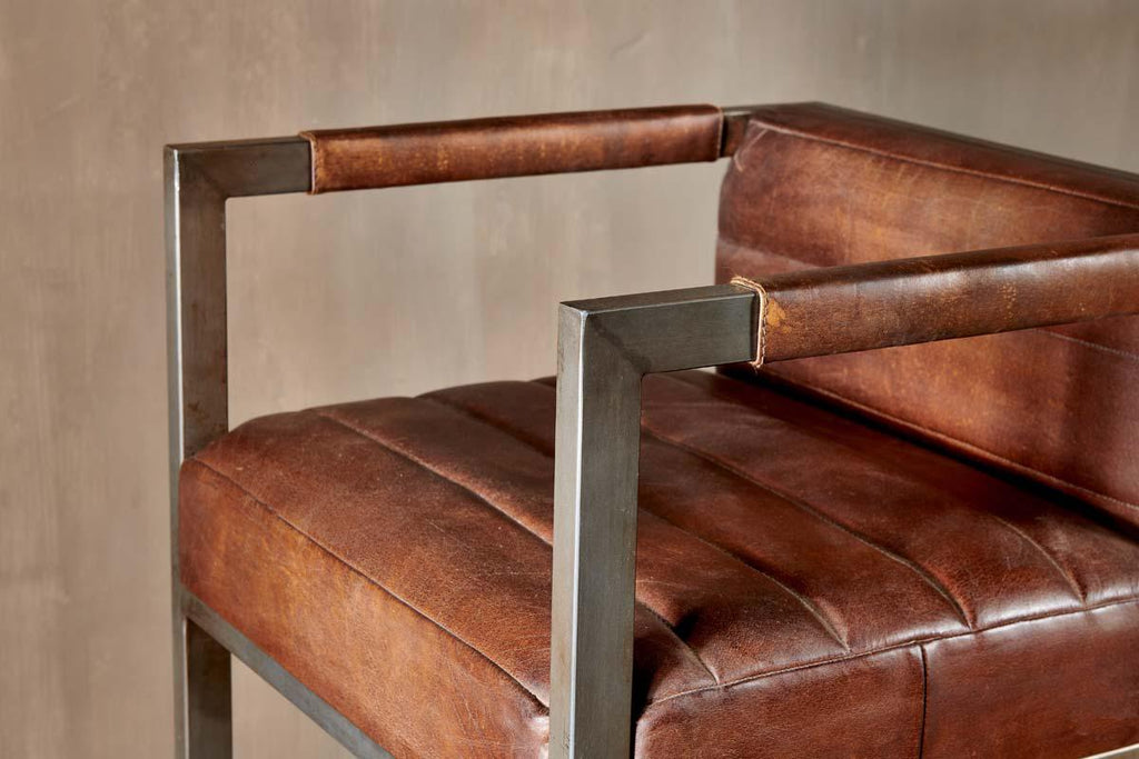 Wamma Leather Bar Chair