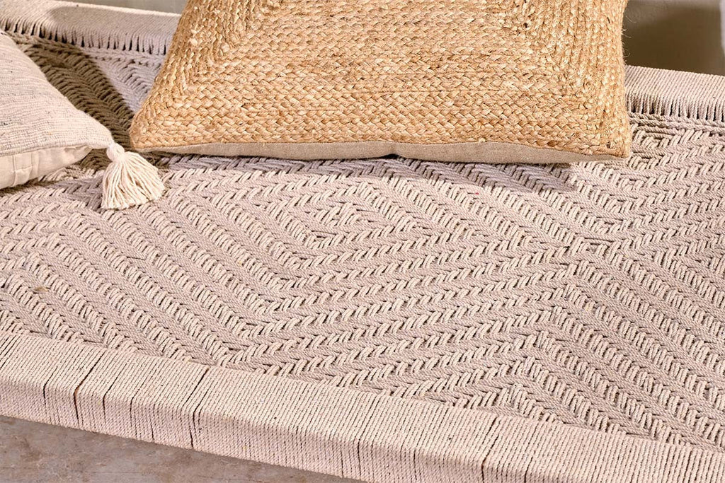 Kutumba Mango Day Bed