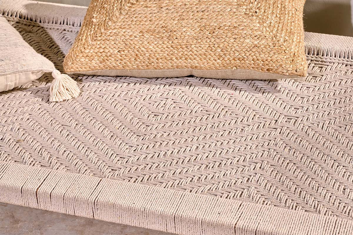 Kutumba Mango Day Bed